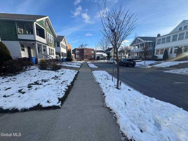 7 Edison Avenue 2nd Fl., Rear, Albany, NY 12208