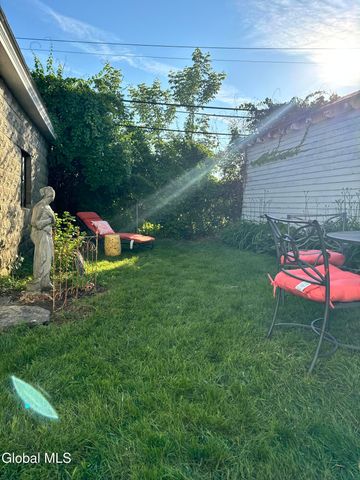 7 Edison Avenue 2nd Fl., Rear, Albany, NY 12208