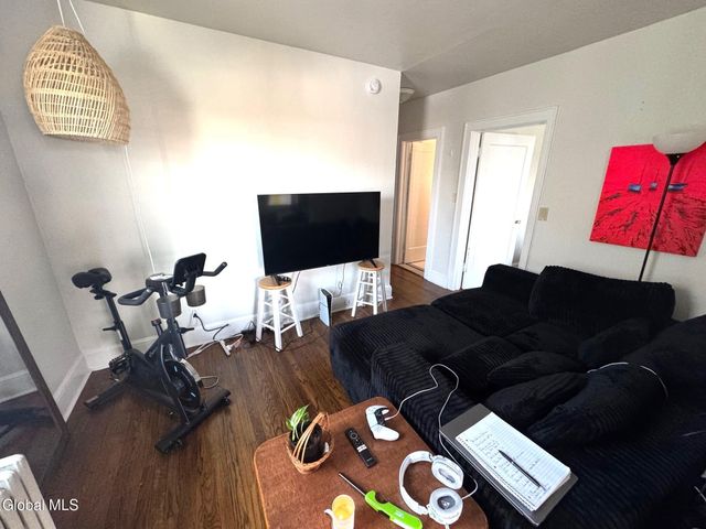 7 Edison Avenue 2nd Fl., Rear, Albany, NY 12208