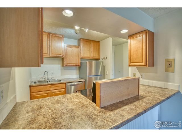 2707 Valmont Rd D-304, Boulder, CO 80304