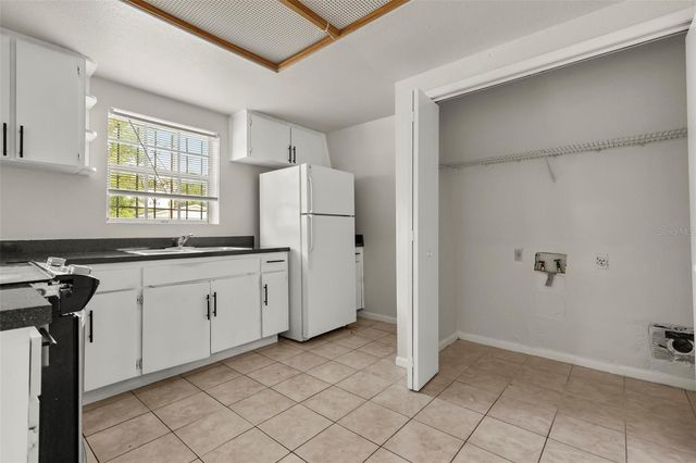 9213 N 13TH STREET, Tampa, FL 33612