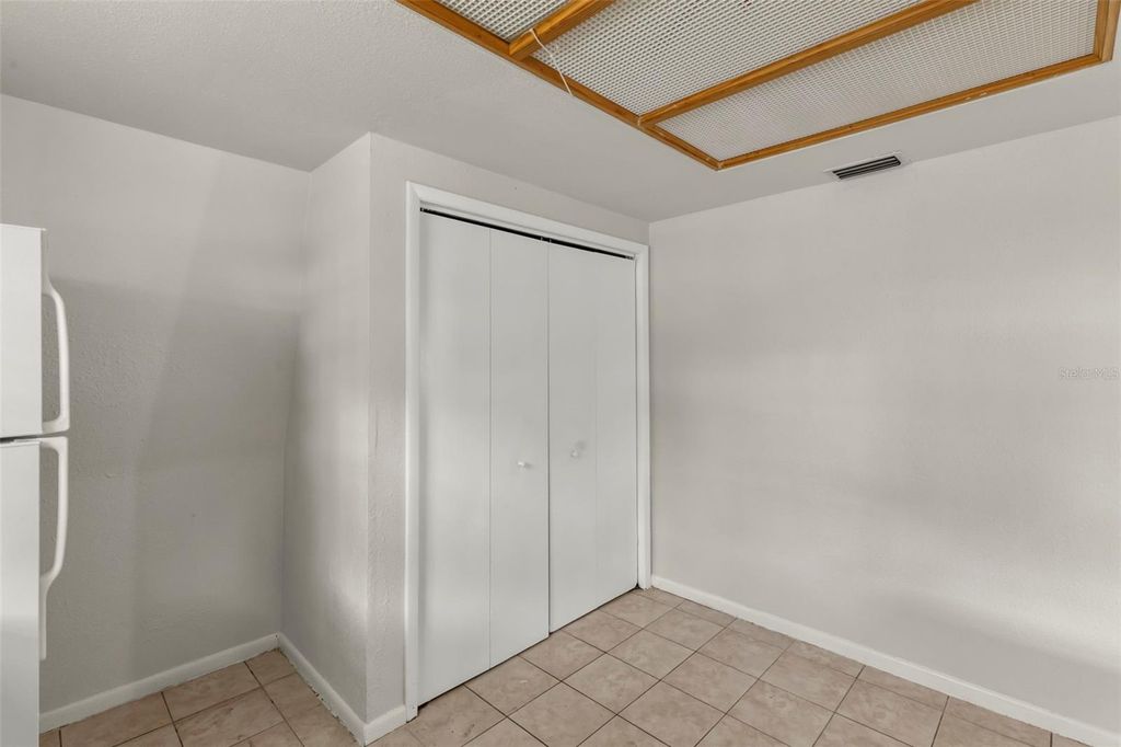 Image 11 of property listing at 9213 N 13TH STREET, Tampa, FL 33612