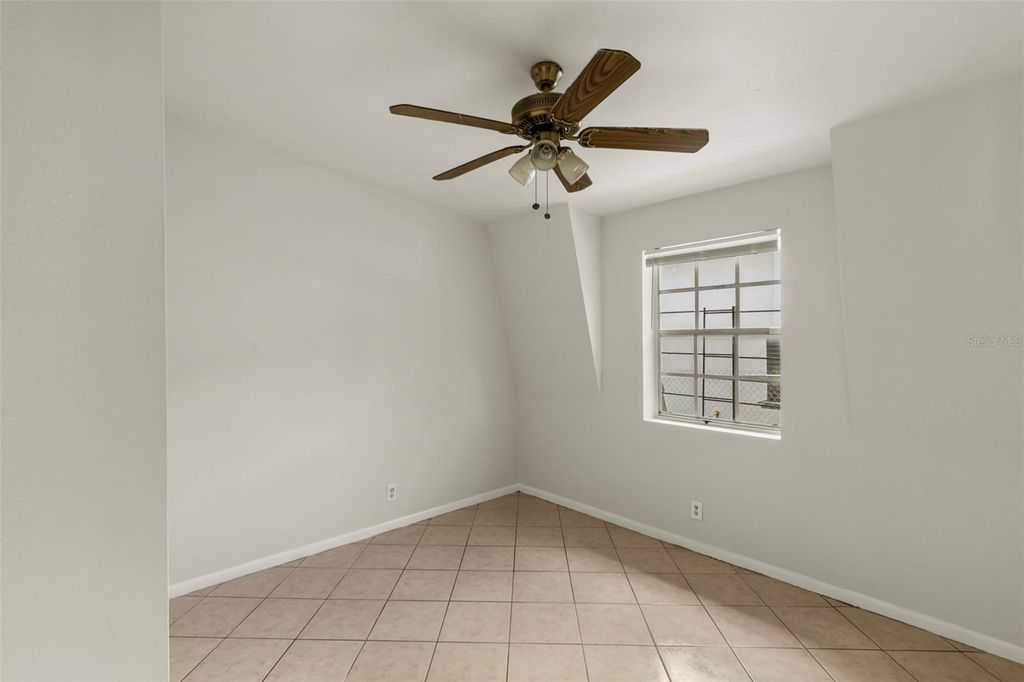 Image 12 of property listing at 9213 N 13TH STREET, Tampa, FL 33612