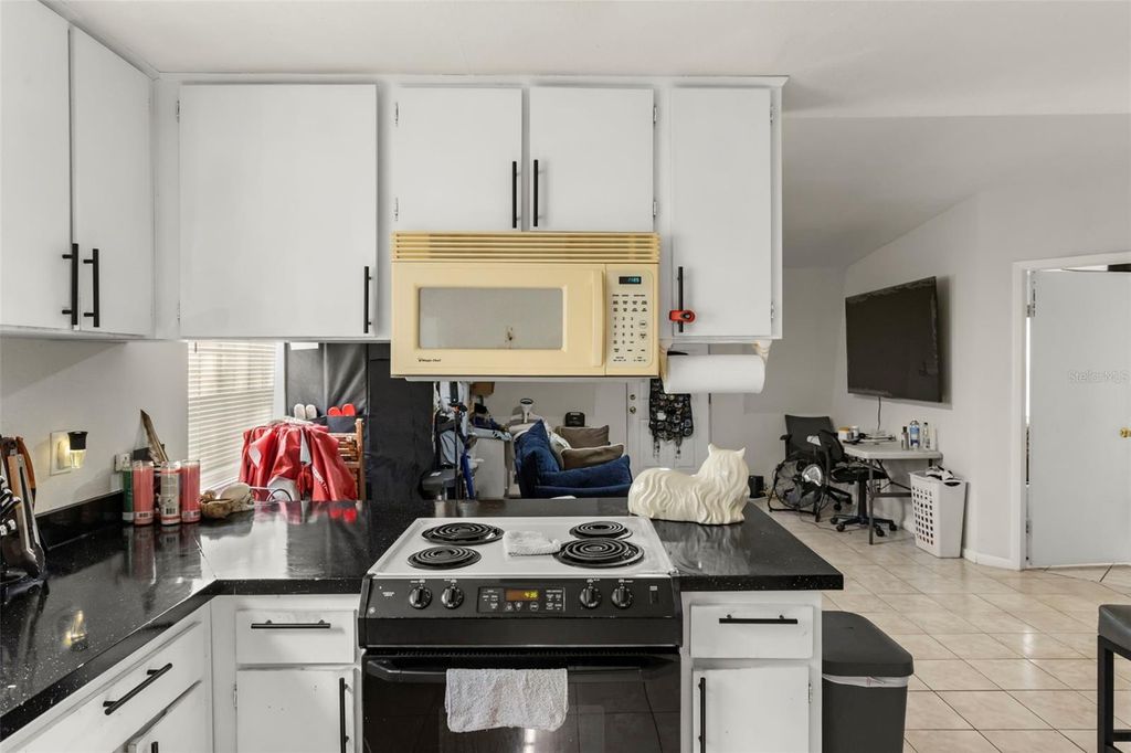 Image 17 of property listing at 9213 N 13TH STREET, Tampa, FL 33612