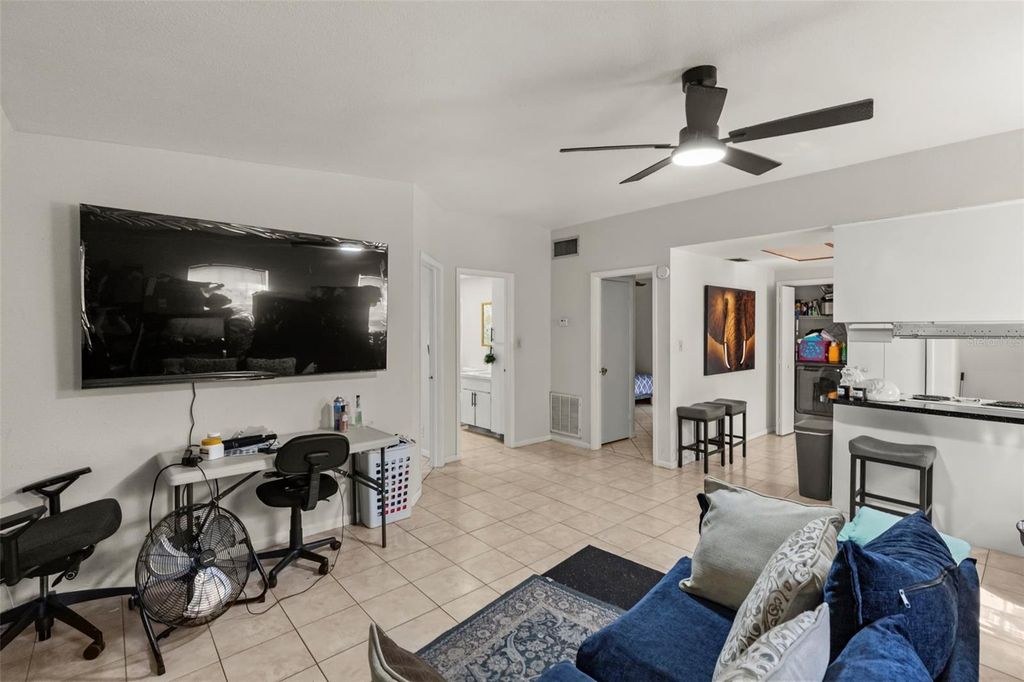 Image 20 of property listing at 9213 N 13TH STREET, Tampa, FL 33612