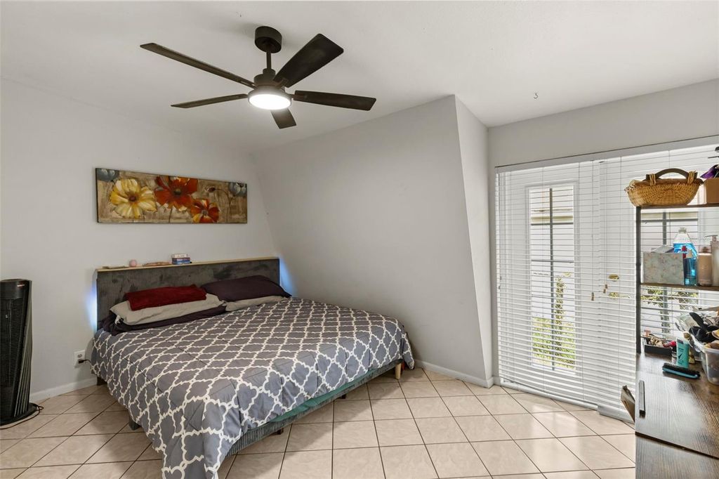 Image 24 of property listing at 9213 N 13TH STREET, Tampa, FL 33612