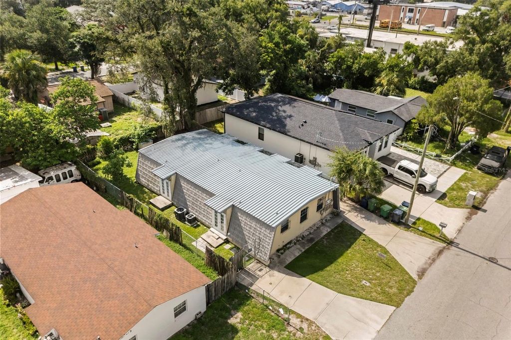 Image 29 of property listing at 9213 N 13TH STREET, Tampa, FL 33612