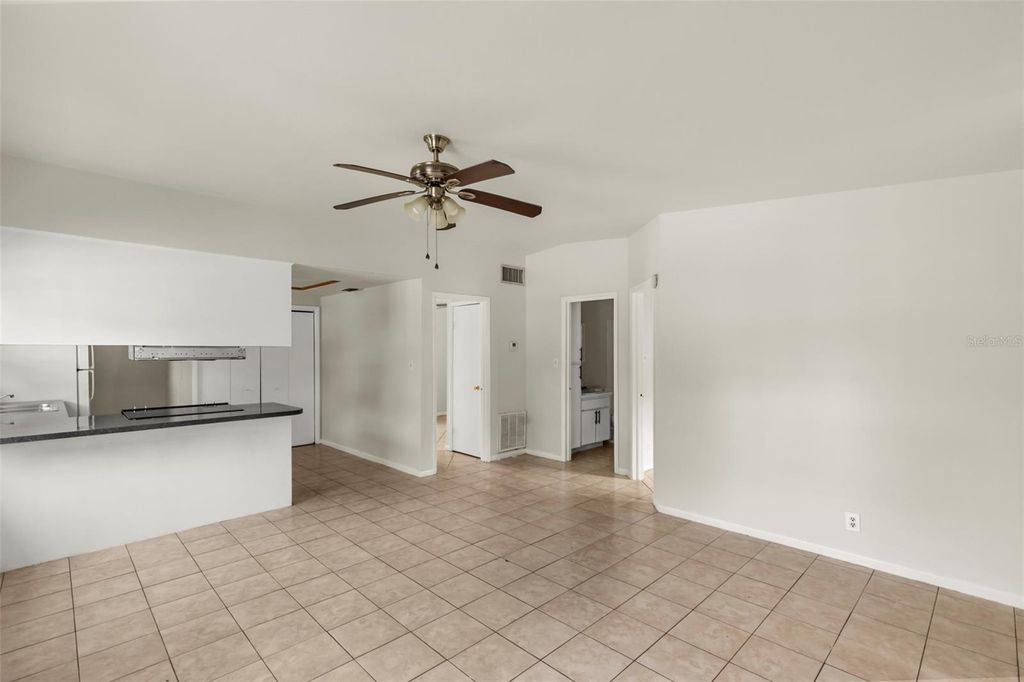 Image 6 of property listing at 9213 N 13TH STREET, Tampa, FL 33612