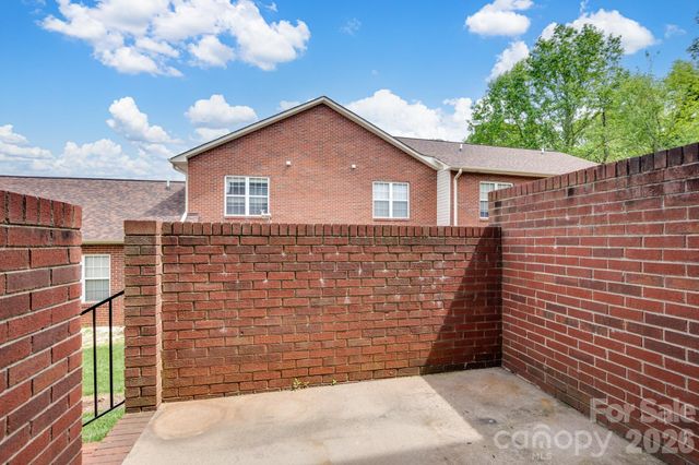 102 Brandywine Drive NE U2, Conover, NC 28613