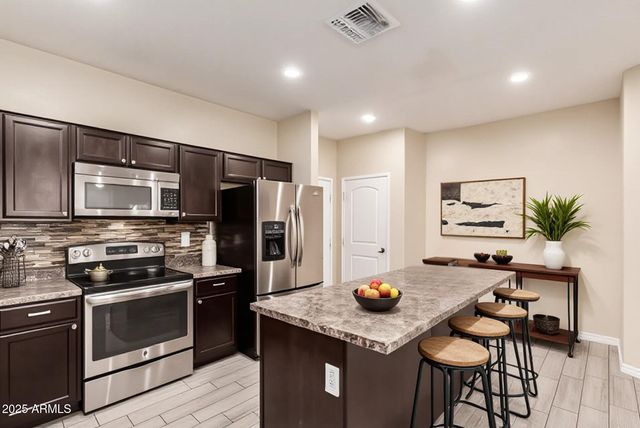 7769 W BONITOS Drive, Phoenix, AZ 85035