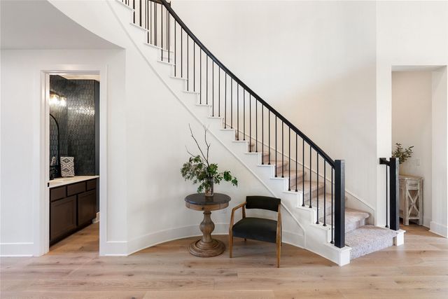 721 Rawson BND, Lakeway, TX 78738