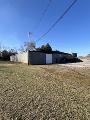 869 Underwood Rd, Mcminnville, TN 37110