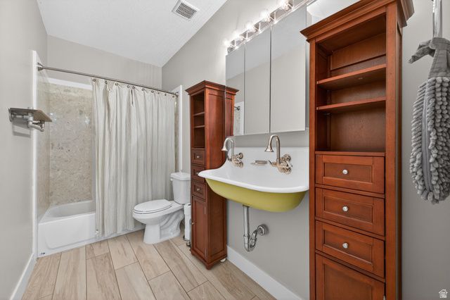 1065 W TYLERS WAY, Kaysville, UT 84037