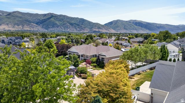 1065 W TYLERS WAY, Kaysville, UT 84037