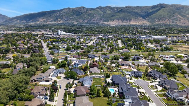 1065 W TYLERS WAY, Kaysville, UT 84037