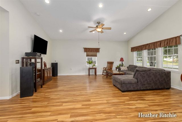 811 Edison Street, Kalamazoo, MI 49004