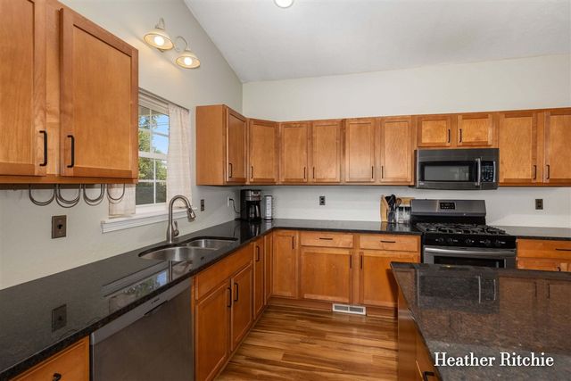 811 Edison Street, Kalamazoo, MI 49004
