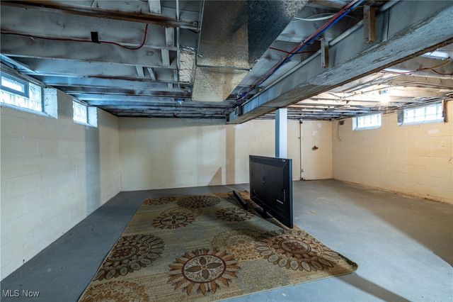 110 Talbot Drive, Bedford, OH 44146