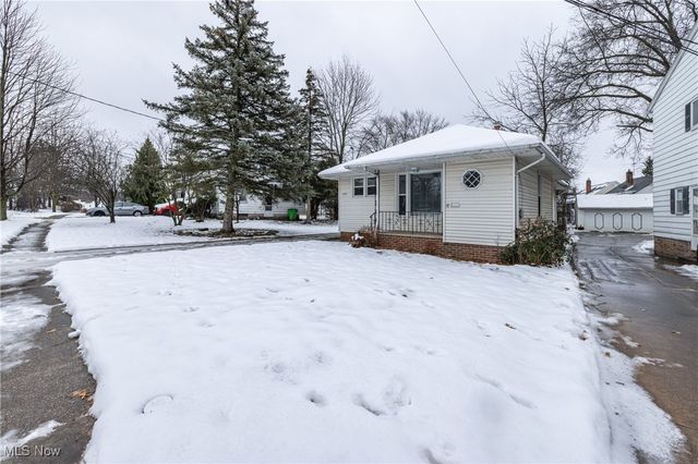 110 Talbot Drive, Bedford, OH 44146