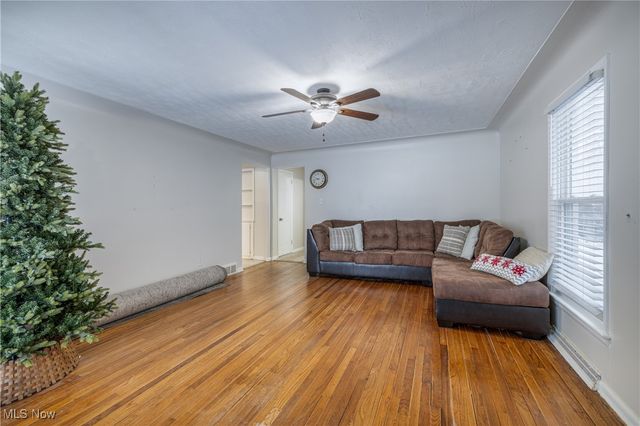 110 Talbot Drive, Bedford, OH 44146