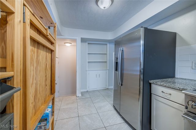 110 Talbot Drive, Bedford, OH 44146