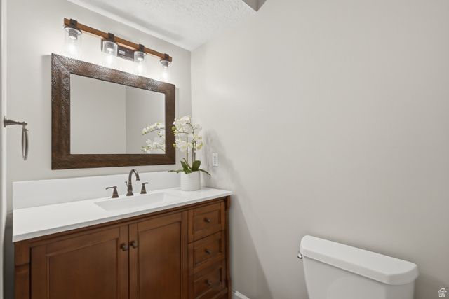 2156 E GAMBEL OAK DR, Sandy, UT 84092