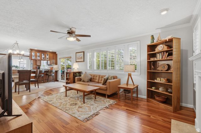 2156 E GAMBEL OAK DR, Sandy, UT 84092