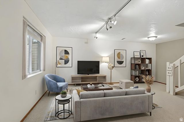 2156 E GAMBEL OAK DR, Sandy, UT 84092