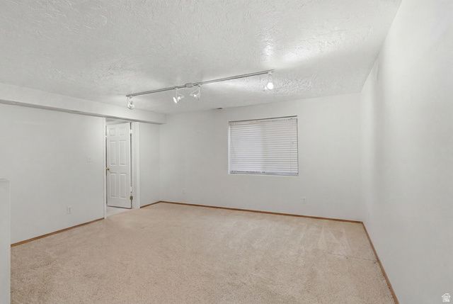 2156 E GAMBEL OAK DR, Sandy, UT 84092
