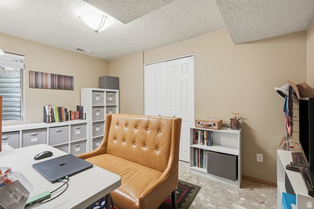 2156 E GAMBEL OAK DR, Sandy, UT 84092