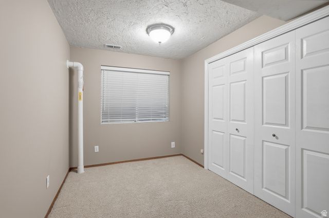 2156 E GAMBEL OAK DR, Sandy, UT 84092