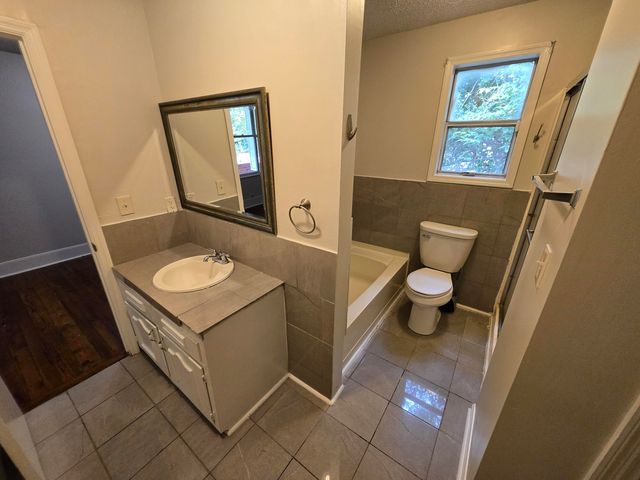 829 W 1st North Street, Summerville, SC 29483