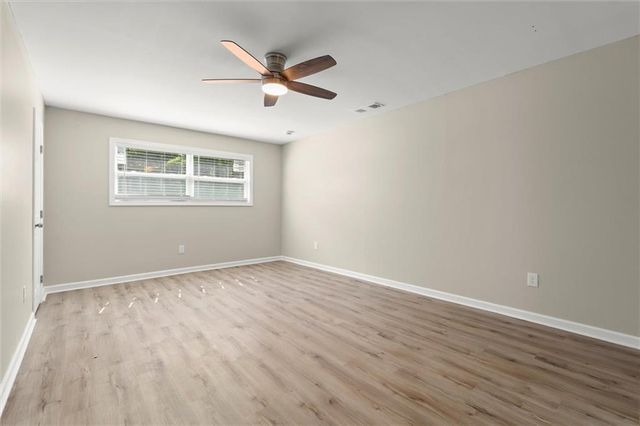 495 Larchmont Circle NW, Atlanta, GA 30318