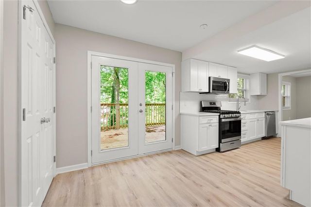 495 Larchmont Circle NW, Atlanta, GA 30318
