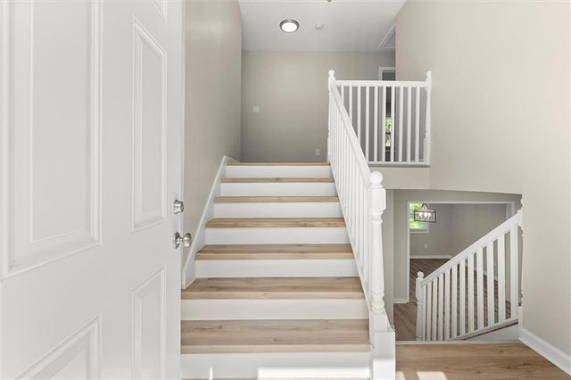 495 Larchmont Circle NW, Atlanta, GA 30318