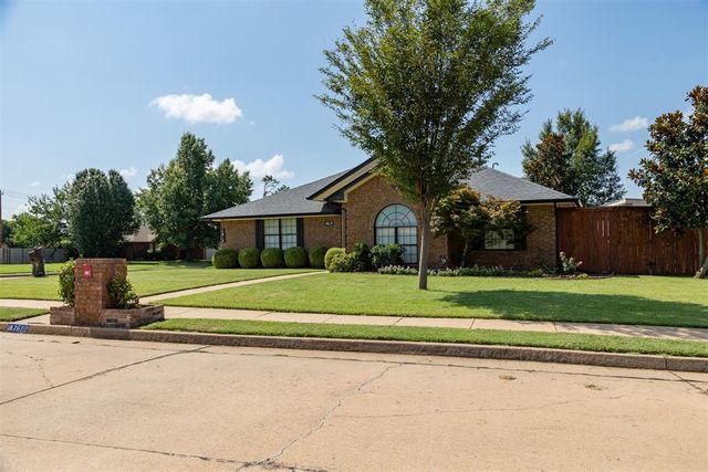 1612 Glacier Lane, Edmond, OK 73003