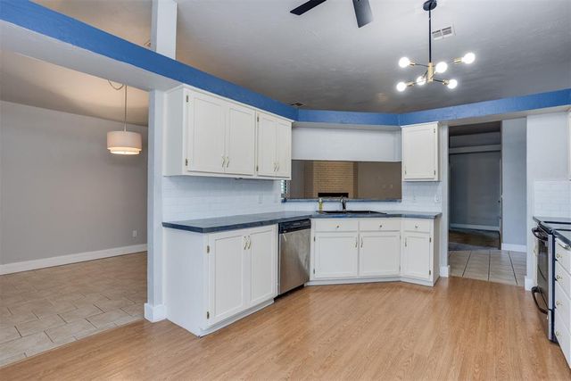1612 Glacier Lane, Edmond, OK 73003