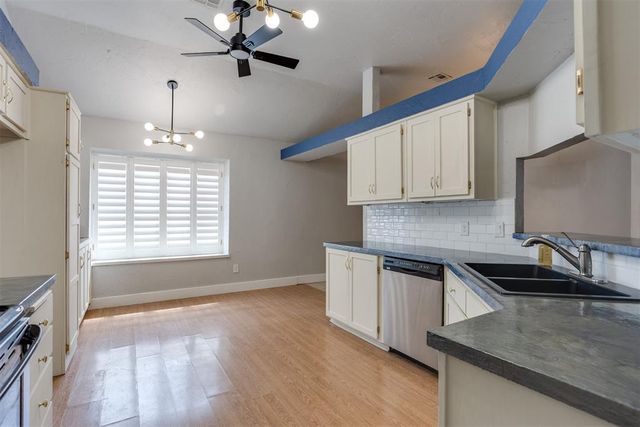 1612 Glacier Lane, Edmond, OK 73003