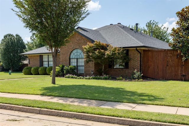 1612 Glacier Lane, Edmond, OK 73003