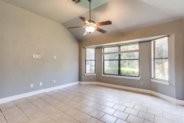 1612 Glacier Lane, Edmond, OK 73003