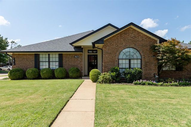 1612 Glacier Lane, Edmond, OK 73003