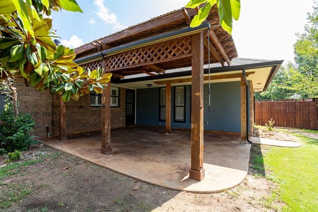 1612 Glacier Lane, Edmond, OK 73003
