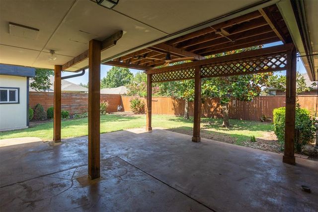 1612 Glacier Lane, Edmond, OK 73003