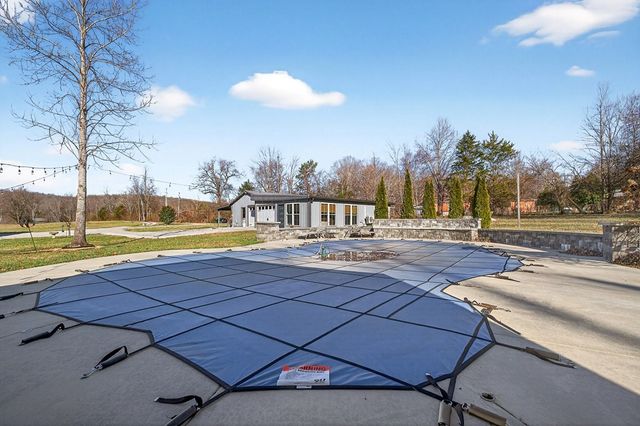 6081 Buck Mountain Rd, Cookeville, TN 38506