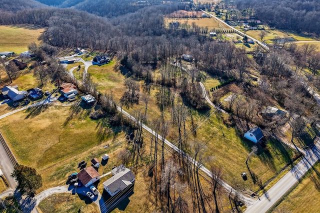 6081 Buck Mountain Rd, Cookeville, TN 38506