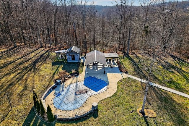 6081 Buck Mountain Rd, Cookeville, TN 38506