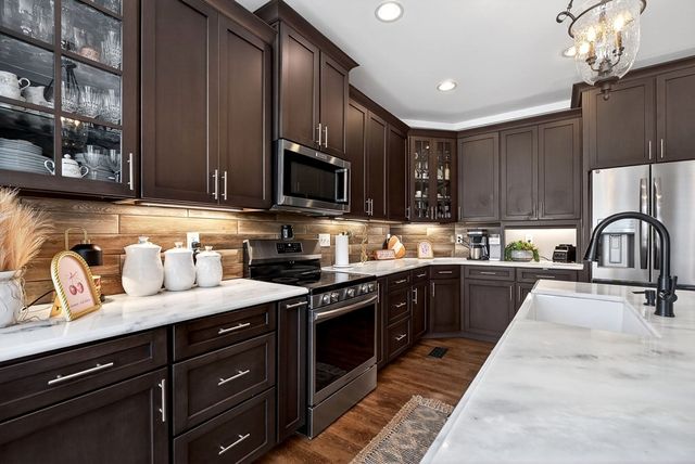 6081 Buck Mountain Rd, Cookeville, TN 38506