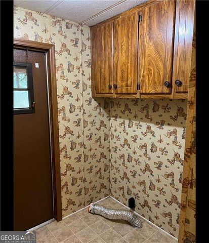 85 Honeysuckle Drive SW, Cartersville, GA 30120