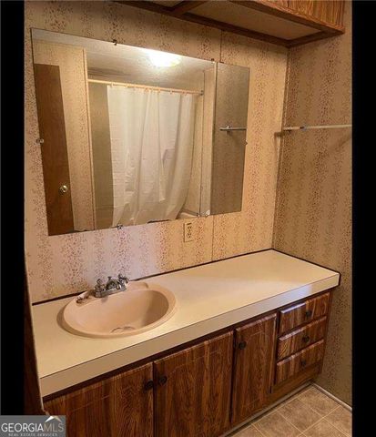 85 Honeysuckle Drive SW, Cartersville, GA 30120