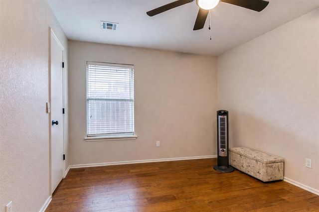 1805 SE 1st Street, Moore, OK 73160